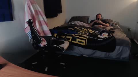 Kuggy online show from October 28, 2025, 10:12 pm