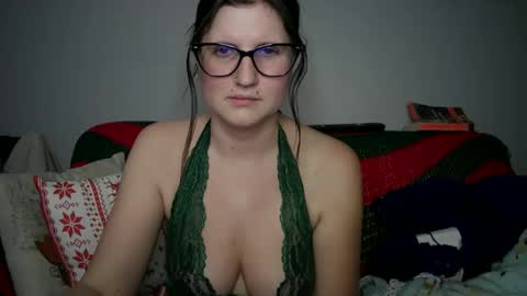 Snapshot of kunzitegoddess chatting on December 1, 2024, 10:53 pm Samantha online show from December 1, 2024, 10:53 pm