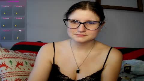 Snapshot of kunzitegoddess chatting on December 6, 2024, 2:38 pm Samantha online show from December 6, 2024, 2:38 pm
