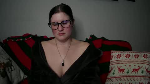 Snapshot of kunzitegoddess chatting on December 24, 2024, 11:33 pm Samantha online show from December 24, 2024, 11:33 pm