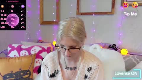 Snapshot of kunzitegoddess chatting on September 25, 2025, 6:22 pm Samantha online show from September 25, 2025, 6:22 pm