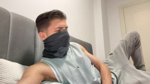 Semih yilmaz online show from April 12, 2026, 11:10 pm