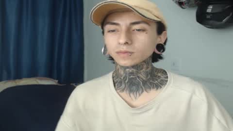 kuregari_xs online show from November 27, 2025, 7:21 am