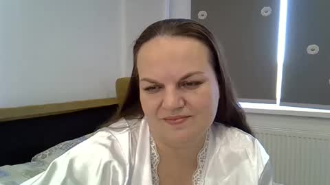 kurkuma_ online show from April 21, 2026, 1:17 pm