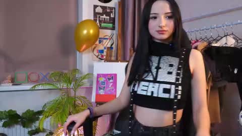 Snapshot of kuromya chatting on November 2, 2025, 12:51 pm Ariya online show from November 2, 2025, 12:51 pm