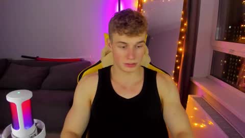 kurt_hanssen online show from November 27, 2025, 3:03 pm