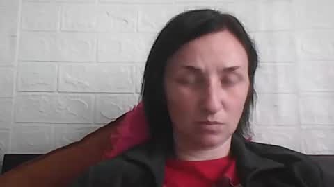 kusia032132 online show from April 22, 2026, 10:06 am