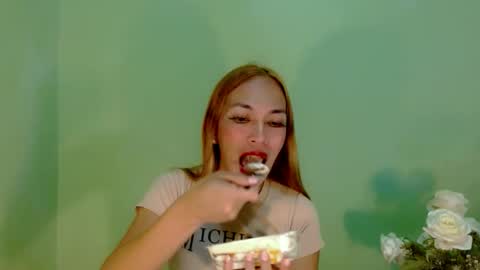 Snapshot of kween_romance chatting on January 5, 2025, 1:36 pm Kween online show from January 5, 2025, 1:36 pm