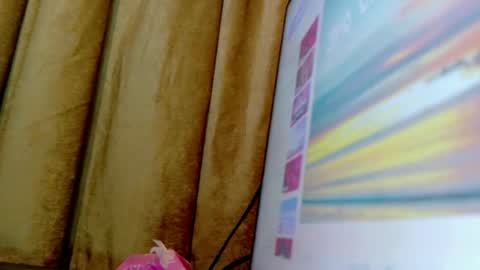 Snapshot of kween_romance chatting on June 15, 2026, 9:17 pm Kween online show from June 15, 2026, 9:17 pm