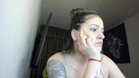 Snapshot of kyhara chatting on June 11, 2026, 2:44 am kyhara online show from June 11, 2026, 2:44 am
