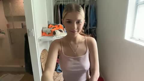 Snapshot of kykybaby4444 chatting on May 3, 2026, 5:41 pm kyky online show from May 3, 2026, 5:41 pm