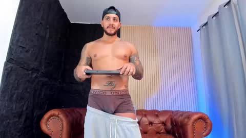 kylenorth_ online show from March 18, 2026, 8:01 pm