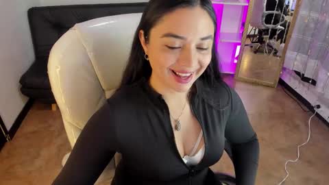 kylie online show from November 7, 2025, 1:22 pm