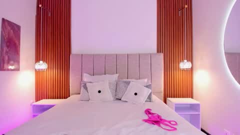 Snapshot of kylie_sofi chatting on February 3, 2026, 12:10 pm kloe sofia online show from February 3, 2026, 12:10 pm