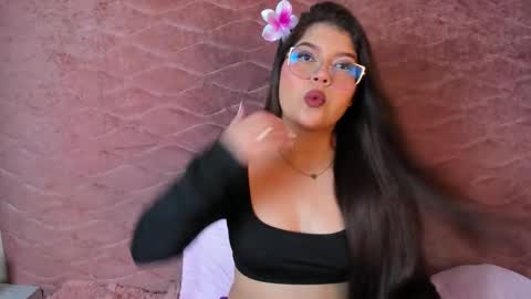 kylie_thompsonn online show from February 23, 2026, 11:51 am