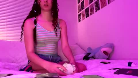 Kylie online show from February 18, 2025, 2:59 am