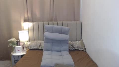 kyliefox22 online show from March 10, 2026, 3:50 pm