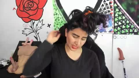 call me kim  online show from November 29, 2025, 6:22 pm