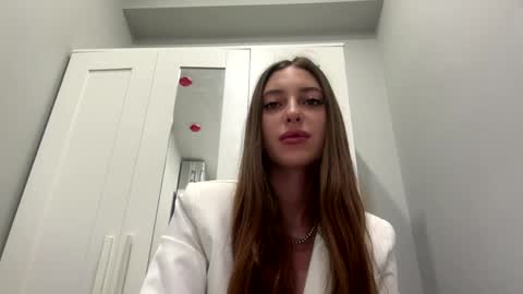 Selena online show from March 23, 2026, 4:16 am