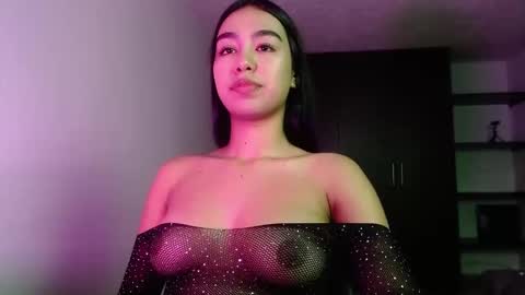 Kyra  online show from March 25, 2026, 1:28 pm