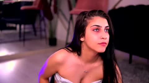 Snapshot of kyrabliss chatting on December 14, 2025, 7:40 pm Maria online show from December 14, 2025, 7:40 pm