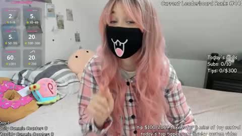 Snapshot of kyrawildofficial chatting on December 1, 2025, 9:03 am Kyra Wild online show from December 1, 2025, 9:03 am