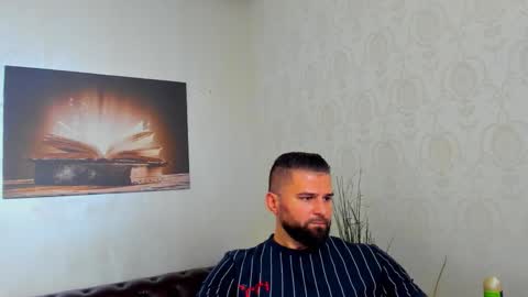 KysonOnyx online show from October 14, 2025, 10:16 am