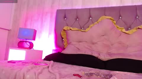 kytty_gatita online show from November 15, 2025, 5:05 am