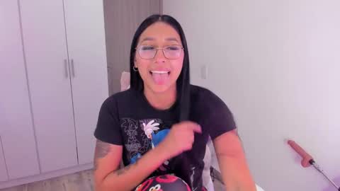 IG  online show from February 17, 2026, 10:45 am