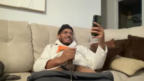 kzen37313 online show from January 17, 2026, 4:22 pm