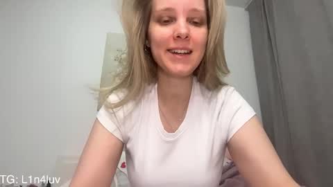 Snapshot of l1n4luv chatting on April 21, 2026, 1:18 am lina online show from April 21, 2026, 1:18 am
