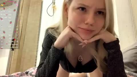 Snapshot of l1sa_bun chatting on June 13, 2026, 6:28 pm Alice online show from June 13, 2026, 6:28 pm