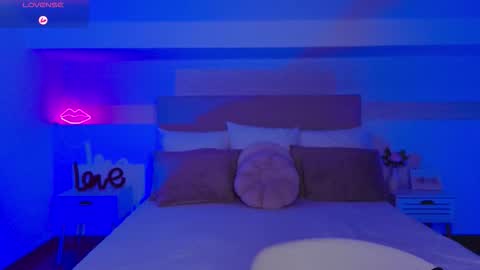 Margo  online show from November 15, 2025, 9:43 pm