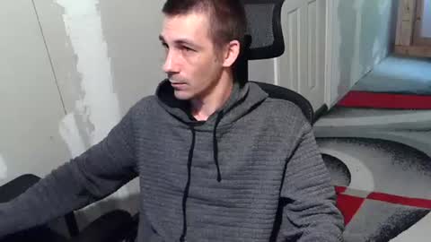 Snapshot of l1v1nth3dr3am chatting on May 2, 2026, 1:43 am l1v1nth3dr3am online show from May 2, 2026, 1:43 am