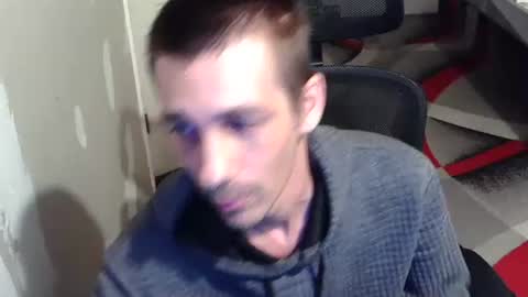 Snapshot of l1v1nth3dr3am chatting on May 3, 2026, 2:56 pm l1v1nth3dr3am online show from May 3, 2026, 2:56 pm