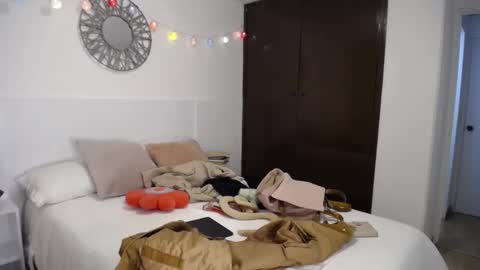 Catalina online show from April 1, 2026, 2:34 am