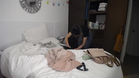 Catalina online show from April 9, 2026, 12:32 am