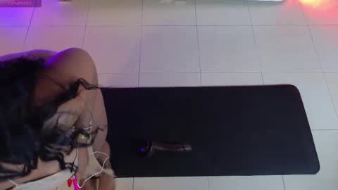 Cris  online show from March 11, 2026, 11:49 am