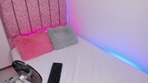 Snapshot of laana_foxx chatting on May 23, 2026, 6:45 pm lana foxx Model independient online show from May 23, 2026, 6:45 pm