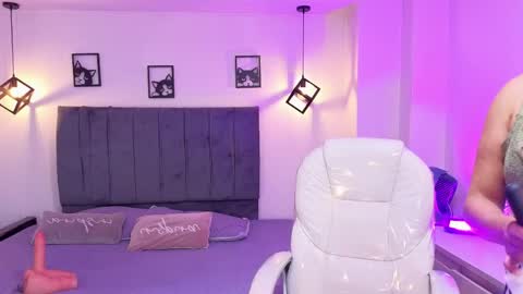 Snapshot of laara_croft chatting on April 30, 2026, 9:30 pm L A R A online show from April 30, 2026, 9:30 pm