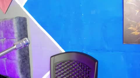 Snapshot of laau_hot1 chatting on February 17, 2026, 8:04 pm danny online show from February 17, 2026, 8:04 pm