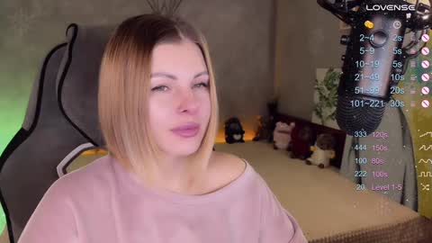 LaBandita online show from December 17, 2024, 3:28 pm