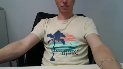 Snapshot of labelette007 chatting on April 30, 2026, 2:01 pm labelette007 online show from April 30, 2026, 2:01 pm