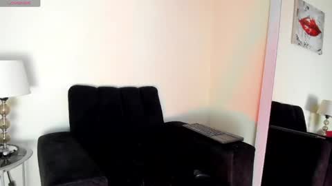 Snapshot of lace_victoria chatting on May 18, 2026, 12:29 am lace_victoria online show from May 18, 2026, 12:29 am