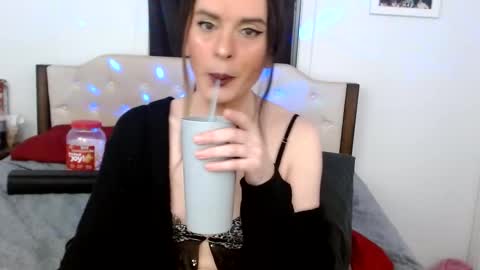 Snapshot of laceyphoenix1 chatting on October 19, 2025, 1:17 am Lacey Phoenix online show from October 19, 2025, 1:17 am