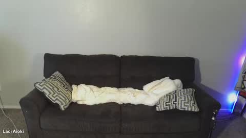 Laci Aioki online show from April 15, 2026, 7:58 pm