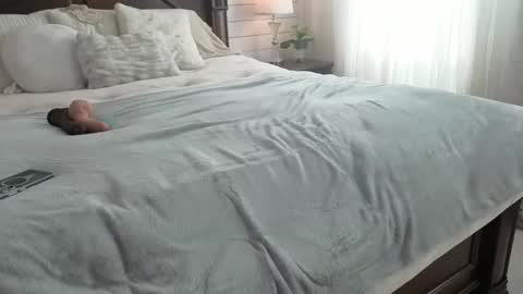Snapshot of lacii_lo chatting on May 27, 2026, 4:04 pm lacii_lo online show from May 27, 2026, 4:04 pm