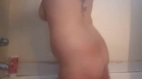 Snapshot of lacybell chatting on December 15, 2024, 11:31 pm lacybell online show from December 15, 2024, 11:31 pm