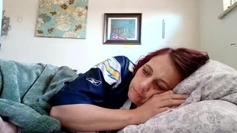 Snapshot of lacybell chatting on January 10, 2025, 8:37 pm lacybell online show from January 10, 2025, 8:37 pm