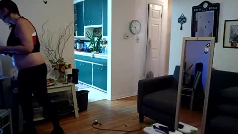 Snapshot of lacybell chatting on February 4, 2025, 3:22 am lacybell online show from February 4, 2025, 3:22 am